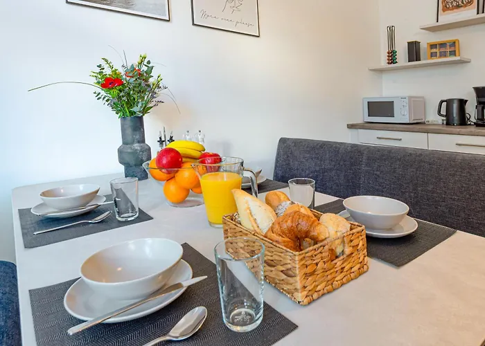 Modern Und Ruhig, Mit Garage & Ps4, Nahe Messe, Rue Und Uniklinik, Voll Ausgestattete Kueche, Bad Mit Dusche Und Badewanne Lejlighed